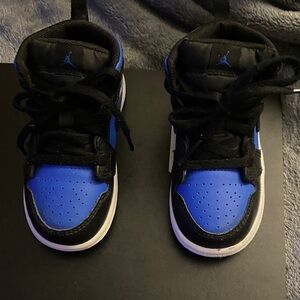 Jordan Kids Black and Blue Sneakers
